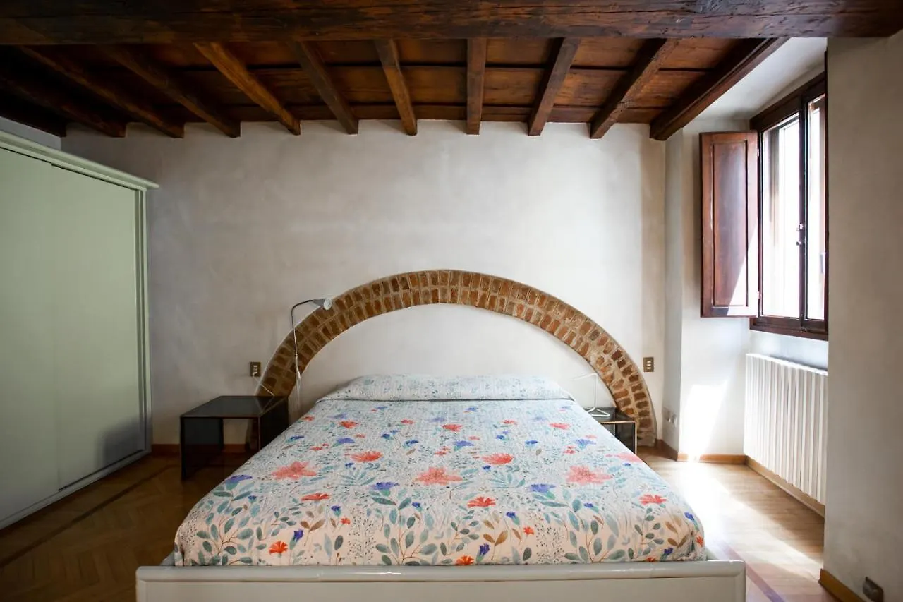 Torre Dei Sapiti Apartment Florence Italy
